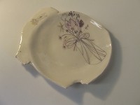 http://www.francesleeceramics.com/files/gimgs/th-38_country flowers small plate-web.jpg